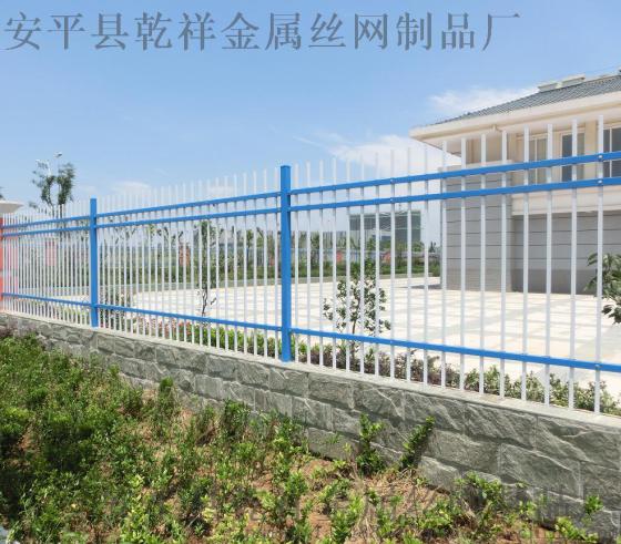 锌钢护栏价格及小巷深处的独特魅力