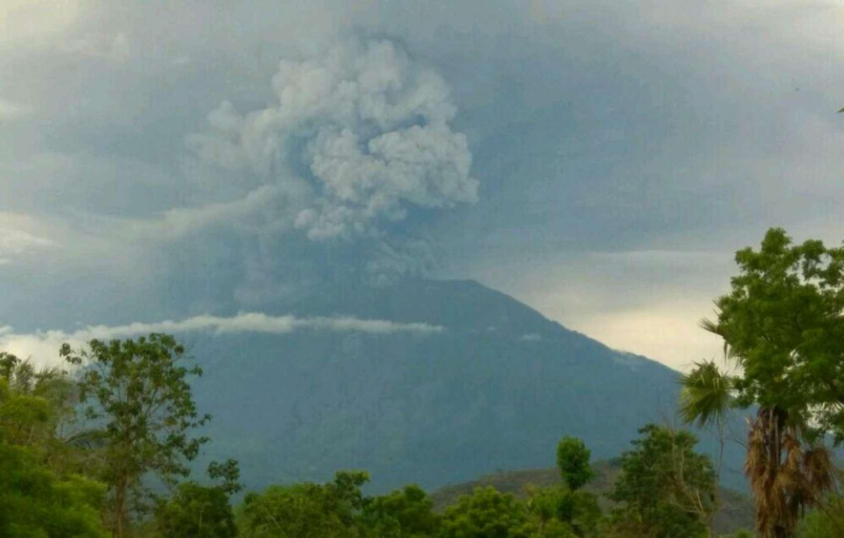 阿贡火山最新动态，影响与观点分析